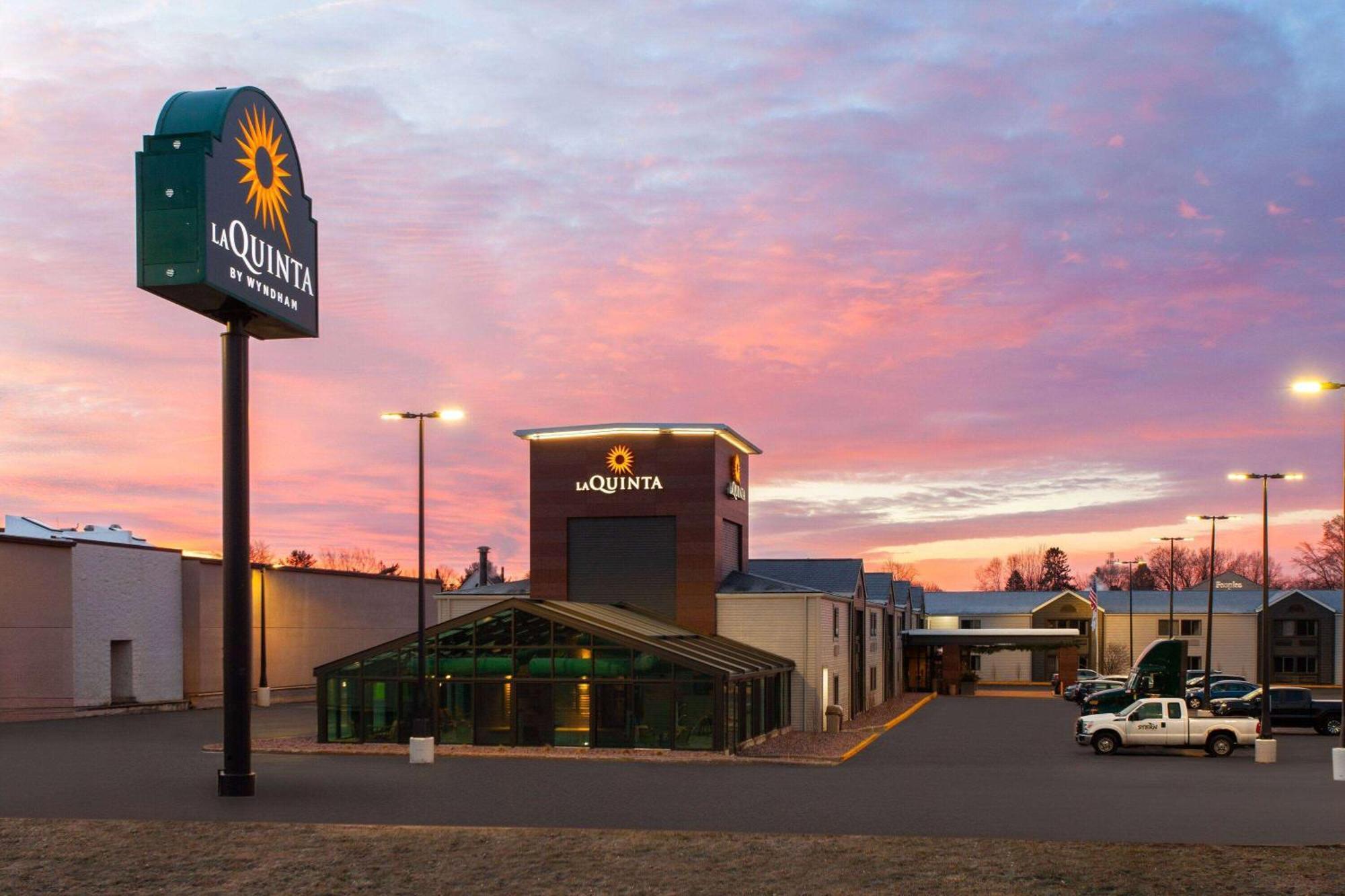 La Quinta Inn By Wyndham Wausau Ngoại thất bức ảnh